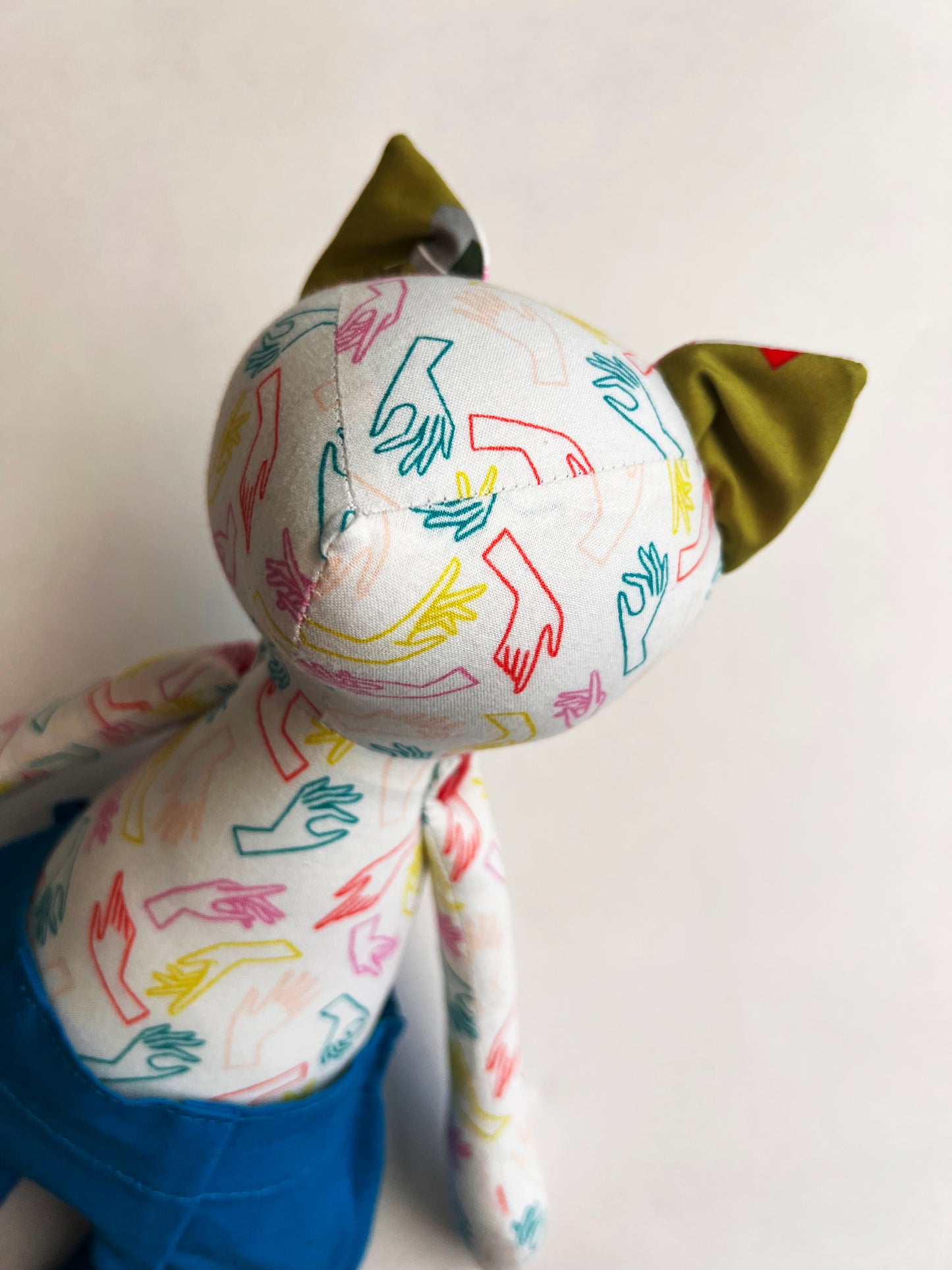 Kitty Cat Doll - Hands